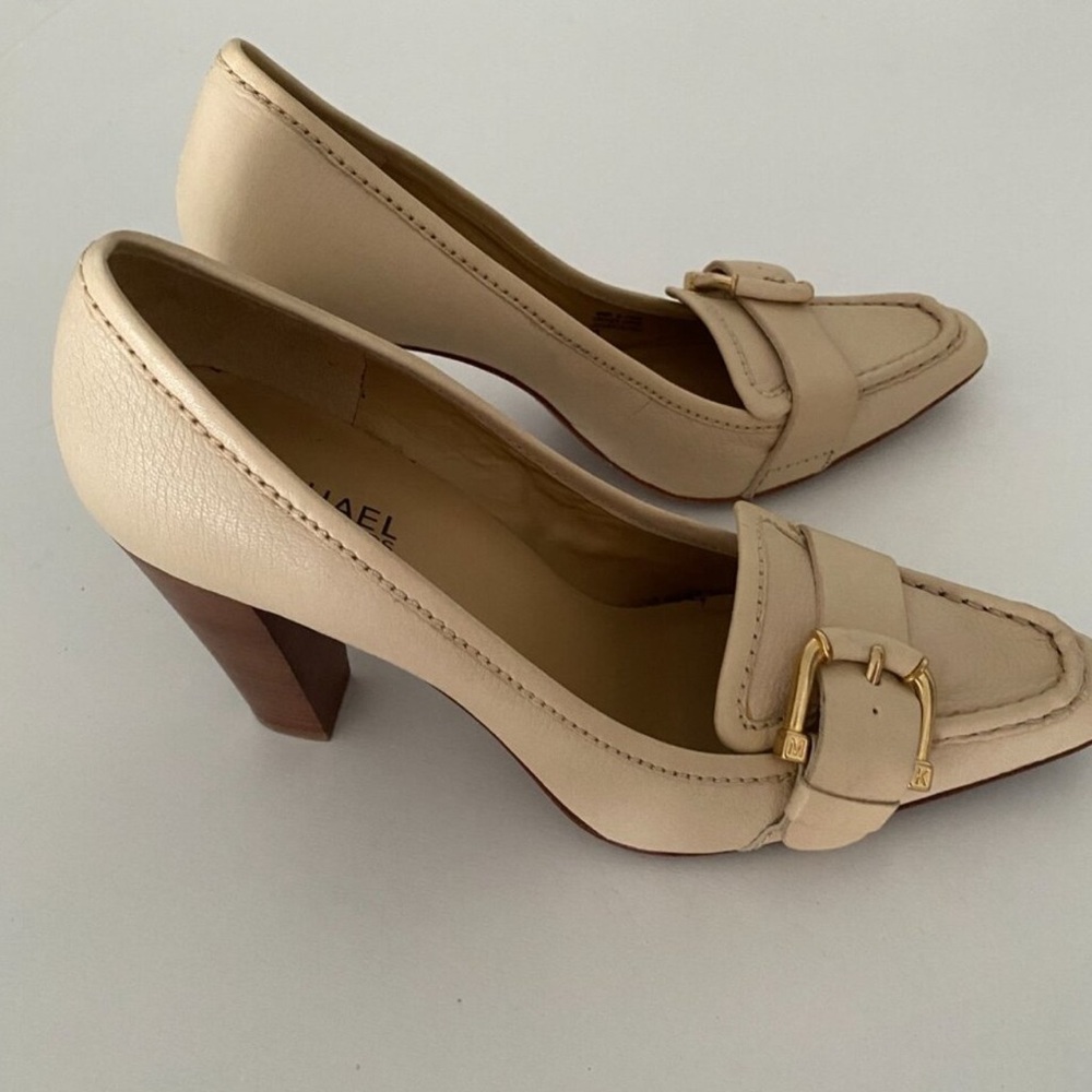 MICHAEL Michael Kors Cream Leather Buckle Block Heels